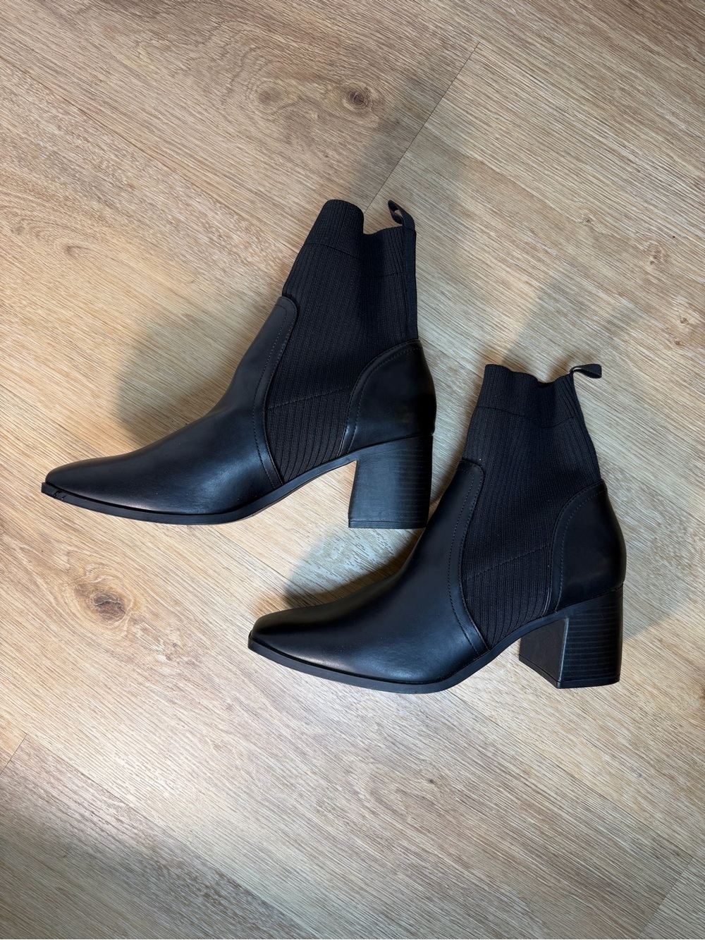 Journee Collection Black Sock Ankle Boots Women size 11 Sleek Block Heel western - Picture 5 of 9